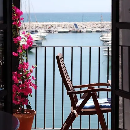 First Line In Puerto Banus Lägenhet Marbella